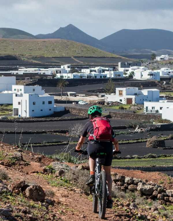 Cycling trip in Lanzarote - Lanzatour Canarias