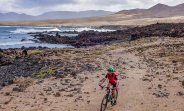 Cycling in Lanzarote: The Ultimate Guide for Bike Lovers